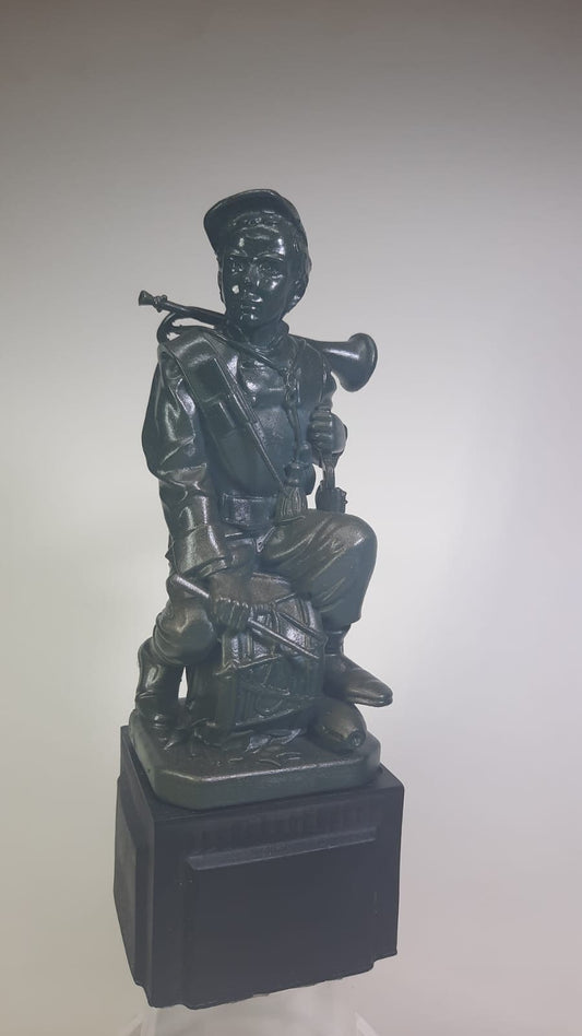 Estatua Soldado de el Tambor en reposo